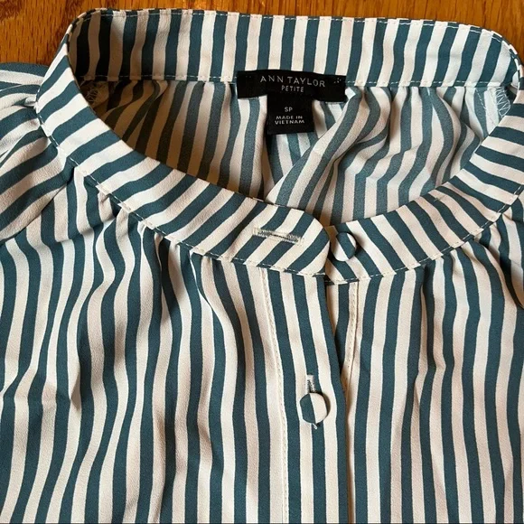 Ann Taylor petite striped shirred button down shirt size small petite - Picture 7 of 9